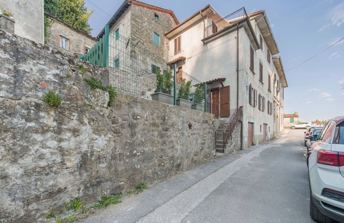 Gello Apartment | Nice apartment for 4 people with WIFI, TV, terrace, pets allowed and parking