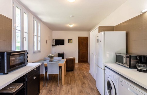 Cervione Apartment | Nice apartment for 4 people with WIFI, A/C, TV, terrace, pets allowed and panoramic view