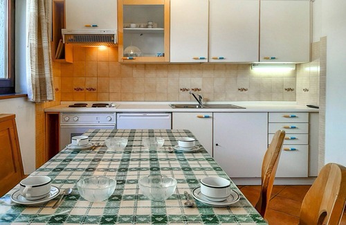 Alba Apartment | Nice apartment for 4 people with TV and pets allowed
