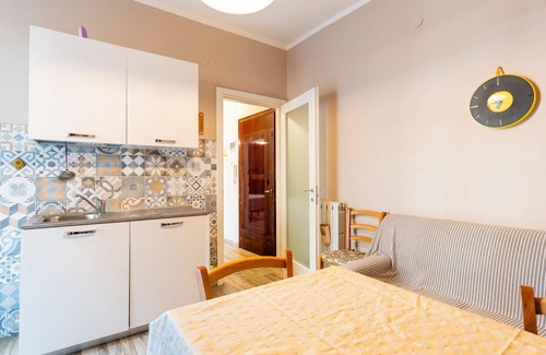 Ceriale Apartment | Nice apartment for 4 people with WIFI, TV, terrace, pets allowed and parking