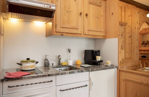 Falera Apartment | Nice apartment for 4 people with WIFI, pool, TV, patio, pets allowed, panoramic view and parking