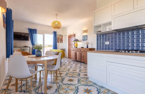 Eden Beach Apartment | Nice apartment for 5 people with A/C, TV and patio