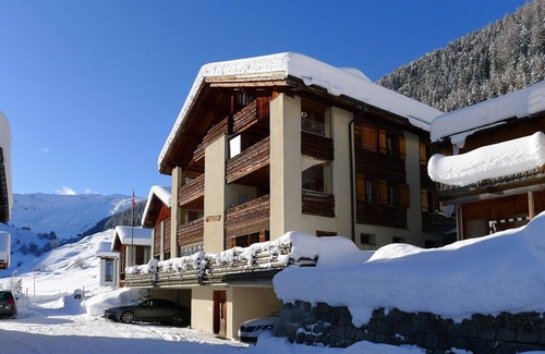 Tujetsch Apartment | Nice apartment for 6 guests with WIFI, TV, patio, panoramic view and parking