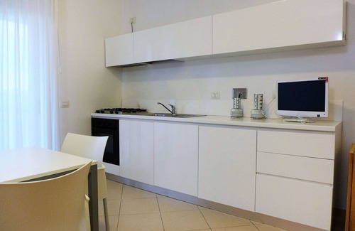San Salvo Marina Apartment | Nice apartment for 6 people with A/C, WIFI, pool, TV, patio, pets allowed and parking