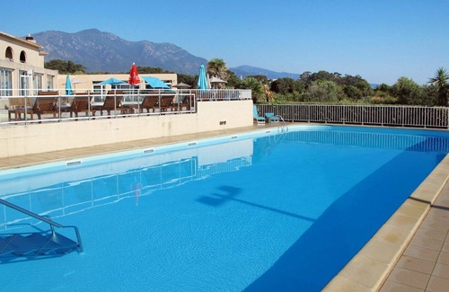 Prunete Apartment | Nice apartment for 6 people with A/C, WIFI, pool, TV, patio and parking