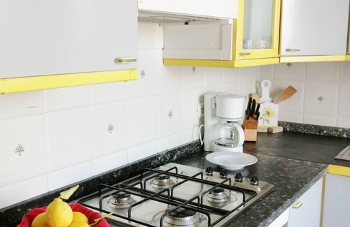Pantai Apartment | Nice apartment for 6 people with WIFI, TV, terrace and pets allowed