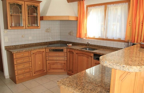 Saas Grund Apartment | Nice apartment for 7 guests with WIFI, TV and balcony