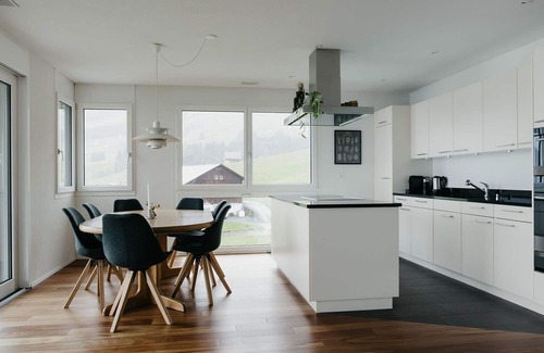 Amden Apartment | Nice apartment for 8 guests with WIFI, balcony and parking