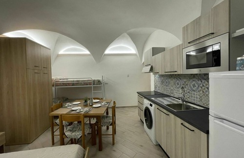 Spotorno Apartment | Nice apartment for 8 people with WIFI, A/C, TV and parking