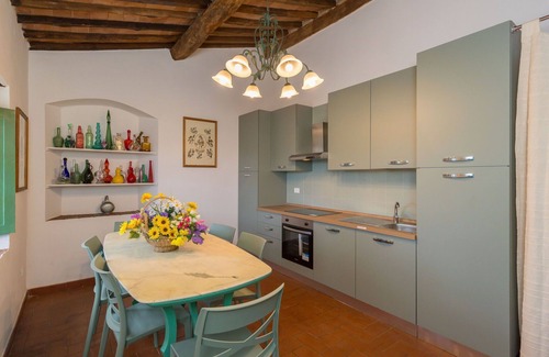 Suvereto Apartment | Nice apartment for 8 people with A/C, WIFI, TV and parking