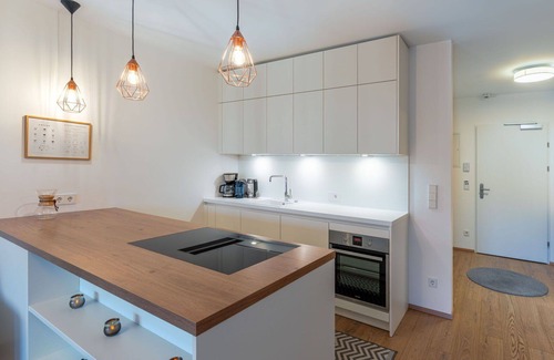 Annenheim Apartment | Nice apartment for 2 people with WIFI, TV, terrace and parking