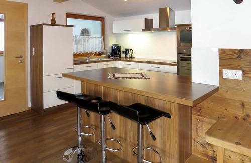 Fuegenberg Apartment | Nice apartment for 10 people with WIFI, TV, balcony and parking