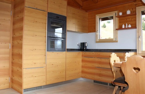 Bettmeralp Apartment | Nice apartment for 6 people with WIFI, TV and balcony