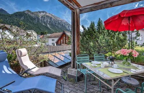 Lenzerheide Apartment | Nice apartment for 4 people with pool, TV and balcony