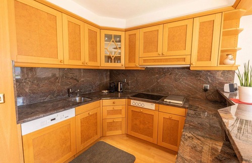 Saas Grund Apartment | Nice apartment for 6 guests with WIFI, TV and balcony