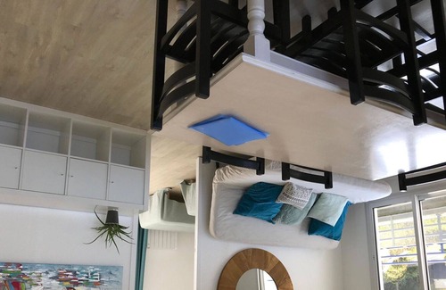 Le Ru Apartment | Nice apartment for 6 people with WIFI, pool, TV, terrace, pets allowed and parking