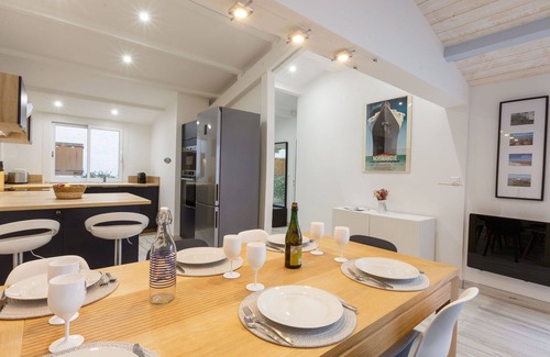 Les Mathes Apartment | Nice apartment for 6 guests with WIFI, TV, terrace and parking