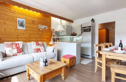 Tignes Apartment | Nice apartment for 7 people with WIFI, TV and balcony