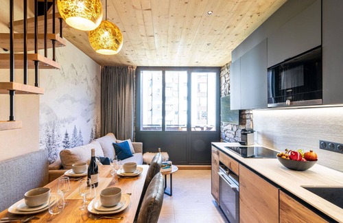 Tignes Apartment | Nice apartment for 4 guests with WIFI, TV and balcony