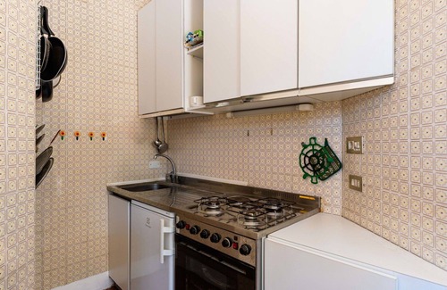 Ospedaletti Apartment | Nice apartment for 5 guests with WIFI, terrace and pets allowed