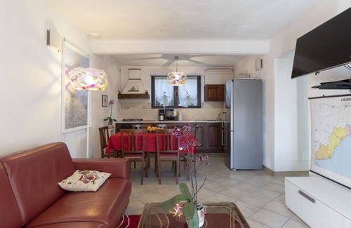 Vendone Apartment | Nice apartment for 6 guests with A/C, WIFI, TV, terrace, pets allowed and parking