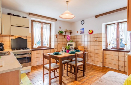 Colico Piano Apartment | Nice apartment for 4 people with WIFI, TV, terrace and pets allowed