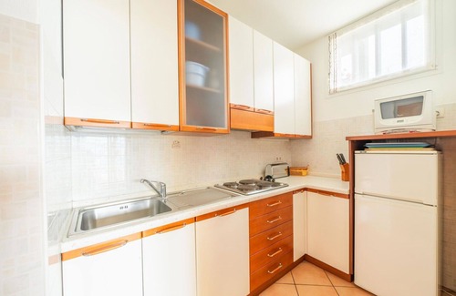 Germignaga Apartment | Nice apartment for 4 people with WIFI, pool, TV and terrace