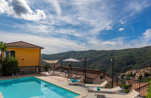 Pietrabruna Apartment | Nice apartment for 2 guests with pool, WIFI, TV, patio and panoramic view