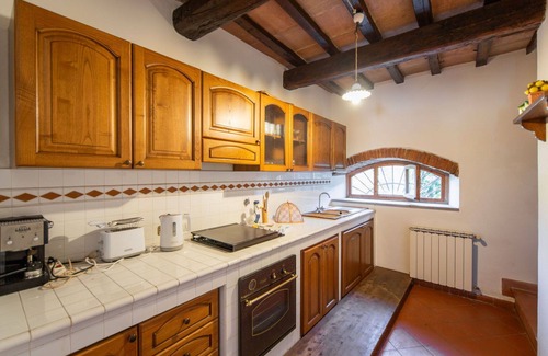 Montebonello Apartment | Nice apartment for 8 guests with pool, WIFI, TV, pets allowed and panoramic view
