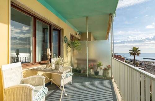 Riva Ligure Apartment | Nice apartment for 4 guests with WIFI, TV and balcony