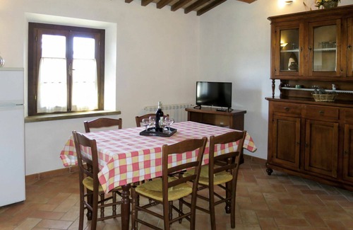 Santa Luce Apartment | Nice apartment for 4 guests with pool, WIFI, TV, patio, pets allowed and parking
