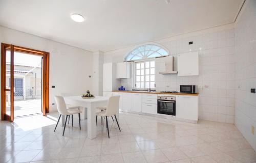 Angri Apartment | Nice Apartment In Angri With Wifi