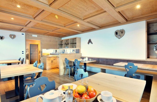 Bulla House | Nice apartment in villa for 16 people with WIFI, TV, balcony and parking