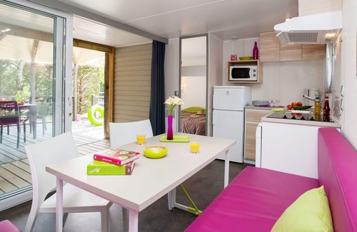 Saint Alban Auriolles House | Nice apartment in villa for 6 guests with pool, A/C, WIFI, hot tub, TV, patio and parking