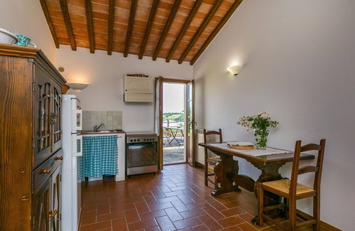 Cinigiano Villa | Nice apartment in villa for 2 people with pool, A/C, WIFI, patio and panoramic view