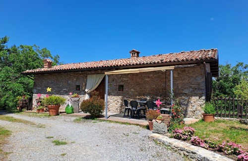 Molazzana Villa | Nice apartment in villa for 4 people with pool, WIFI, TV and terrace