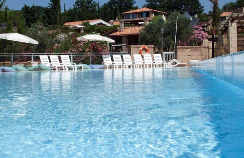 Guardistallo House | Nice apartment in villa for 4 people with pool, terrace, pets allowed and parking