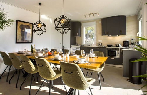 Alcalali Villa | Nice apartment in villa with A/C, private pool, WIFI, TV, patio, pets allowed and panoramic view