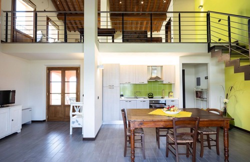 Larciano House | Nice apartment in villa for 5 guests with pool, A/C, WIFI, TV and patio