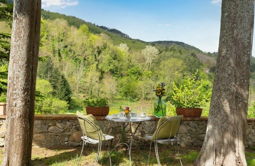Torsoli Villa | Nice apartment in villa for 10 people with private pool, WIFI, TV, terrace, pets allowed and par.