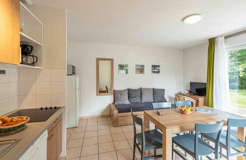 Saumur House | Nice apartment in villa for 5 people with pool, internet, TV, terrace, pets allowed and parking