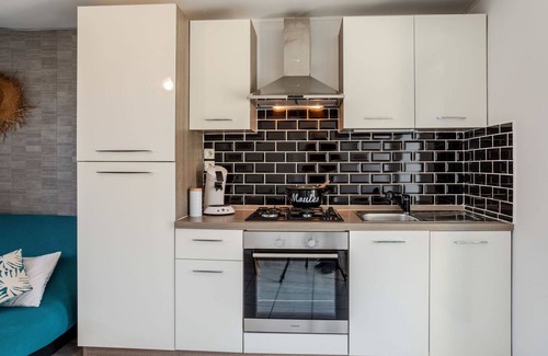 Pirou House | Nice apartment in villa for 3 people with WIFI, TV, terrace and pets allowed