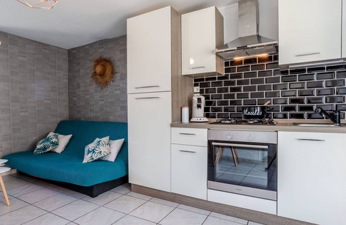 Pirou House | Nice apartment in villa for 3 people with WIFI, TV, terrace and pets allowed