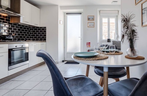 Pirou House | Nice apartment in villa for 3 people with WIFI, TV, terrace and pets allowed