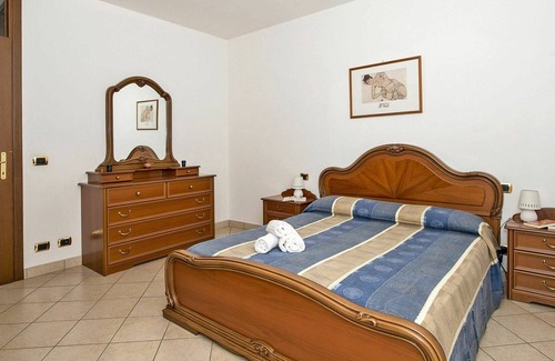Bardolino Villa | Nice apartment in villa for 4 guests with pool, WIFI, A/C, TV, panoramic view and parking