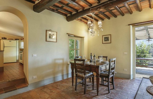 Pescaglia Villa | Nice apartment in villa for 6 people with A/C, pool, WIFI, TV, terrace, pets allowed and parking