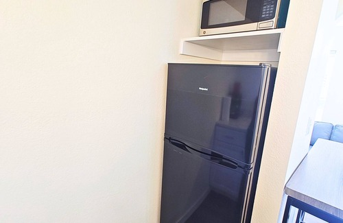 West Colorado Springs Apartment | Nice apartment with AC in comfortable Colorado Springs