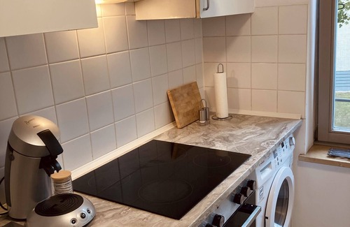 Schoenefeld Apartment | Nice apartment with balcony near the airport