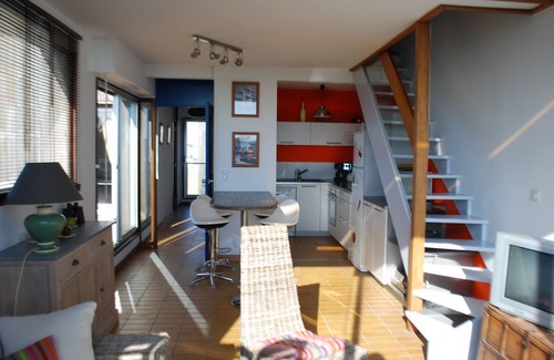 La Rochelle Apartment | Nice apartment with magnificent views of sea , beach and La Rochelle Perthuis