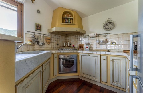 Avegno Apartment | Nice apartment with private pool, WIFI, terrace, pets allowed, panoramic view, close to Portofino